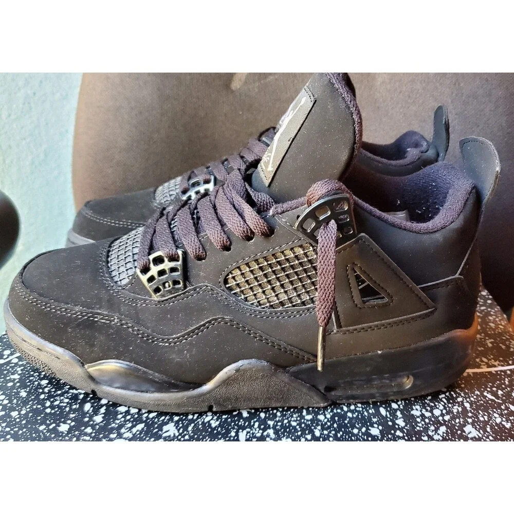 Jordan 4 Retro Black Cat. Size 8.5